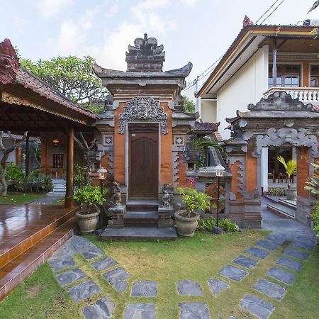 Hotel Surya Tropical Kuta à Kuta Lombok Extérieur photo