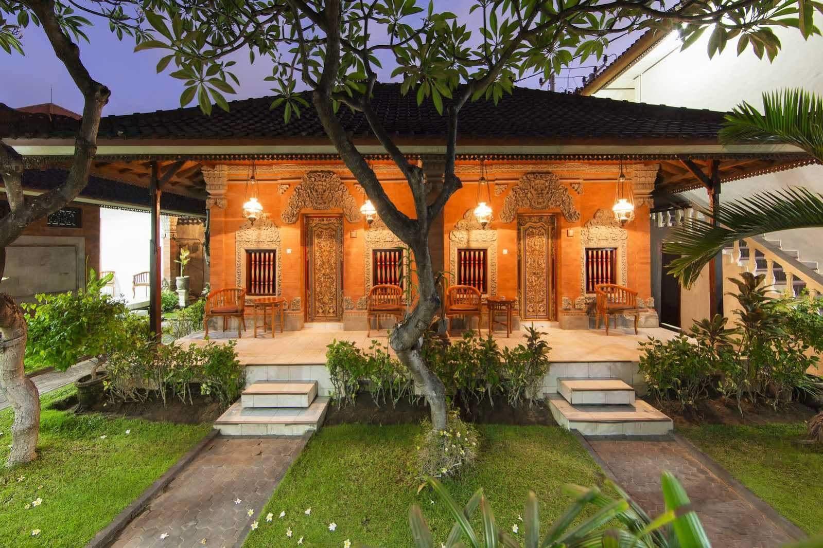 Hotel Surya Tropical Kuta à Kuta Lombok Extérieur photo